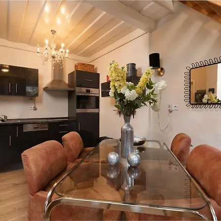 Haus Alte Rebe&weiße Traube Apartment *